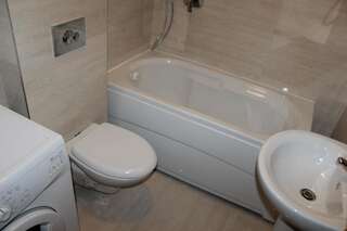 Гостевой дом Olimp Lux Будва Номер-студио Делюкс с кроватью размера "king-size"-13