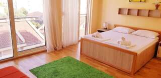 Гостевой дом Olimp Lux Будва Номер-студио Делюкс с кроватью размера "king-size"-5